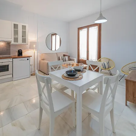 Dona Elvira Carreteria Appartement *