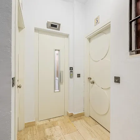 Dona Elvira Carreteria Appartement *